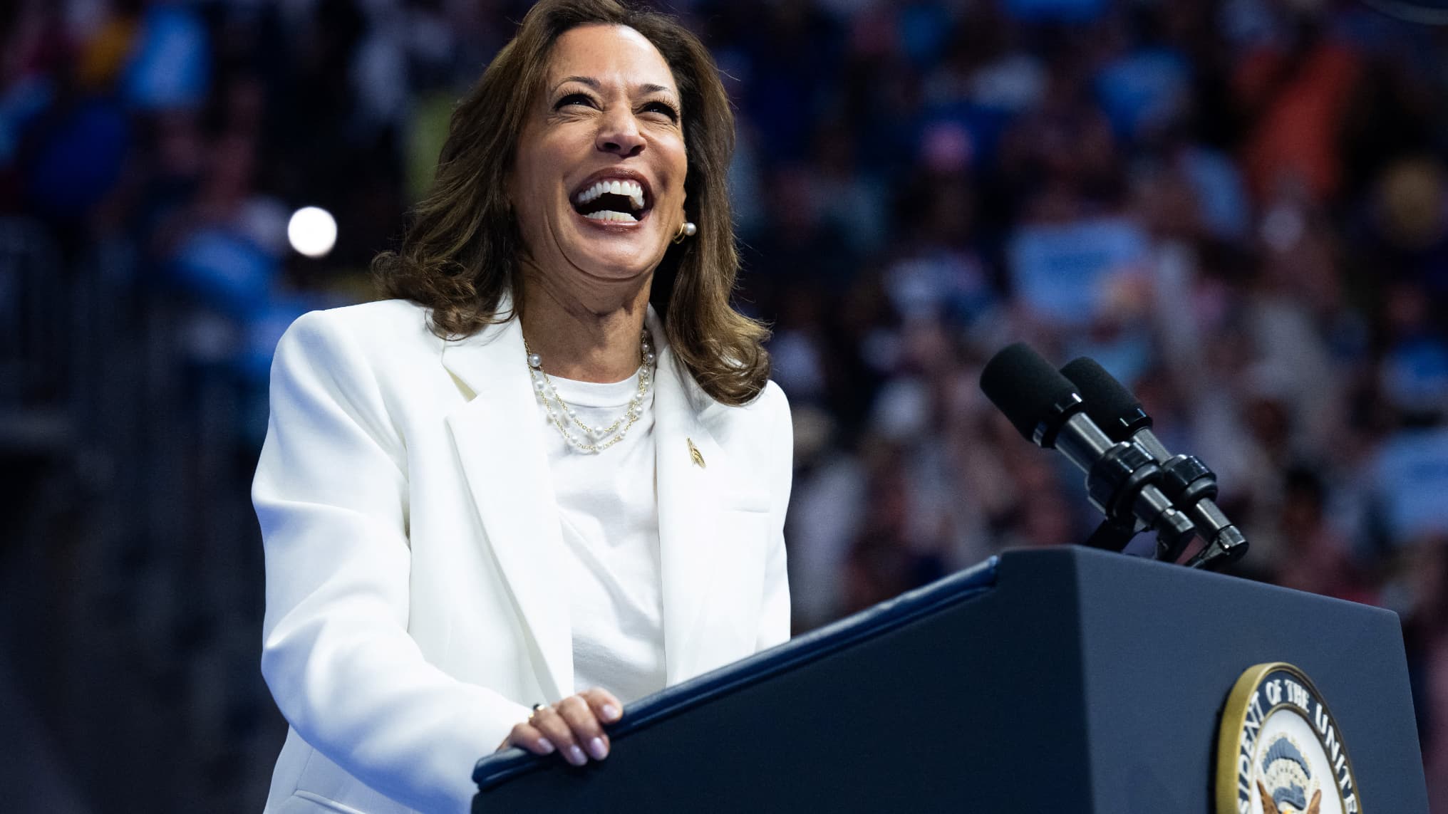 Kamala Harris : Une nouvelle vidéo met en lumière sa confusion et ses expressions incohérentes