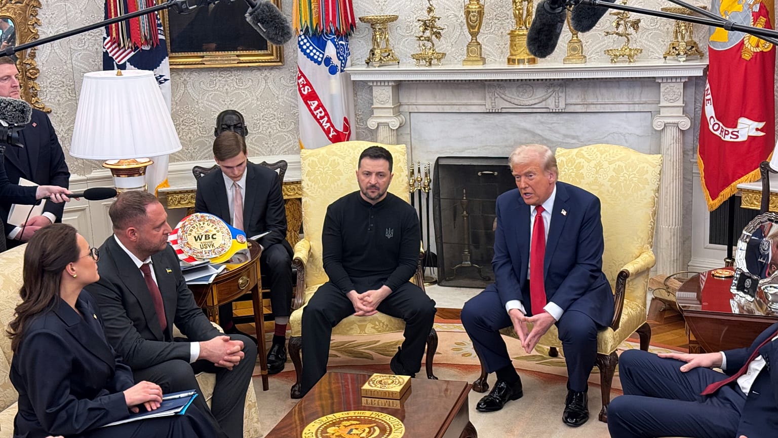 Huit dirigeants européens s’inclinent devant la volonté de Trump