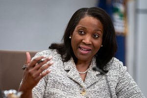 Trump exige la démission de Lisa Cook après des allégations de fraude hypothécaire